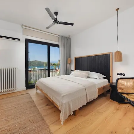 Vilă Yacht La Maison